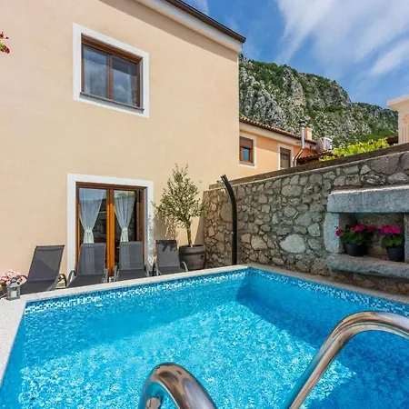 Banely Villa Grizane-Belgrad